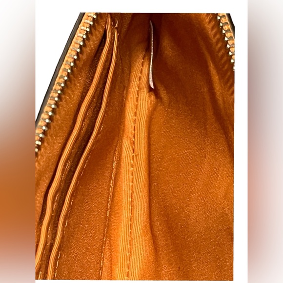 Coach 2018 F21070 RARE Orange Metallic Wristlet! AMAZING CONDITION🔥 - Picture 8 of 10